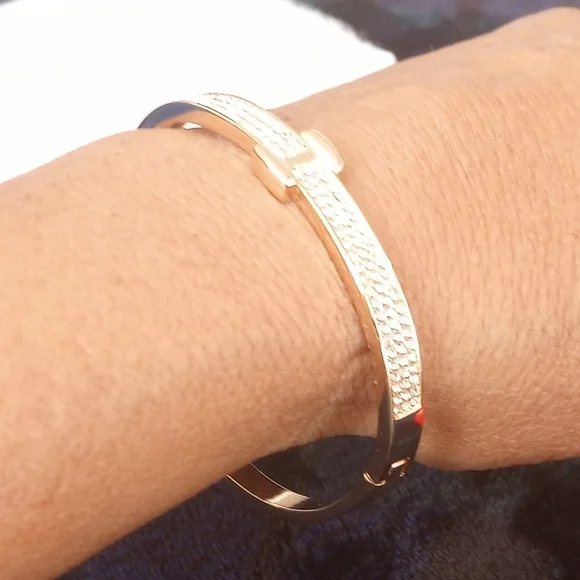 18K Gold Plated Crystal Belt Bangle Gold Swarovski Crystal Belt Bangle Bracelet - Picture 15 of 17